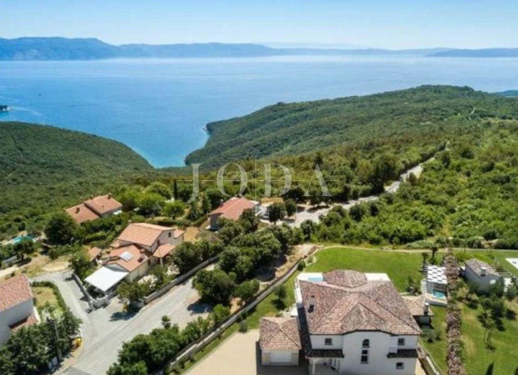 Hiša Labin, 360m2