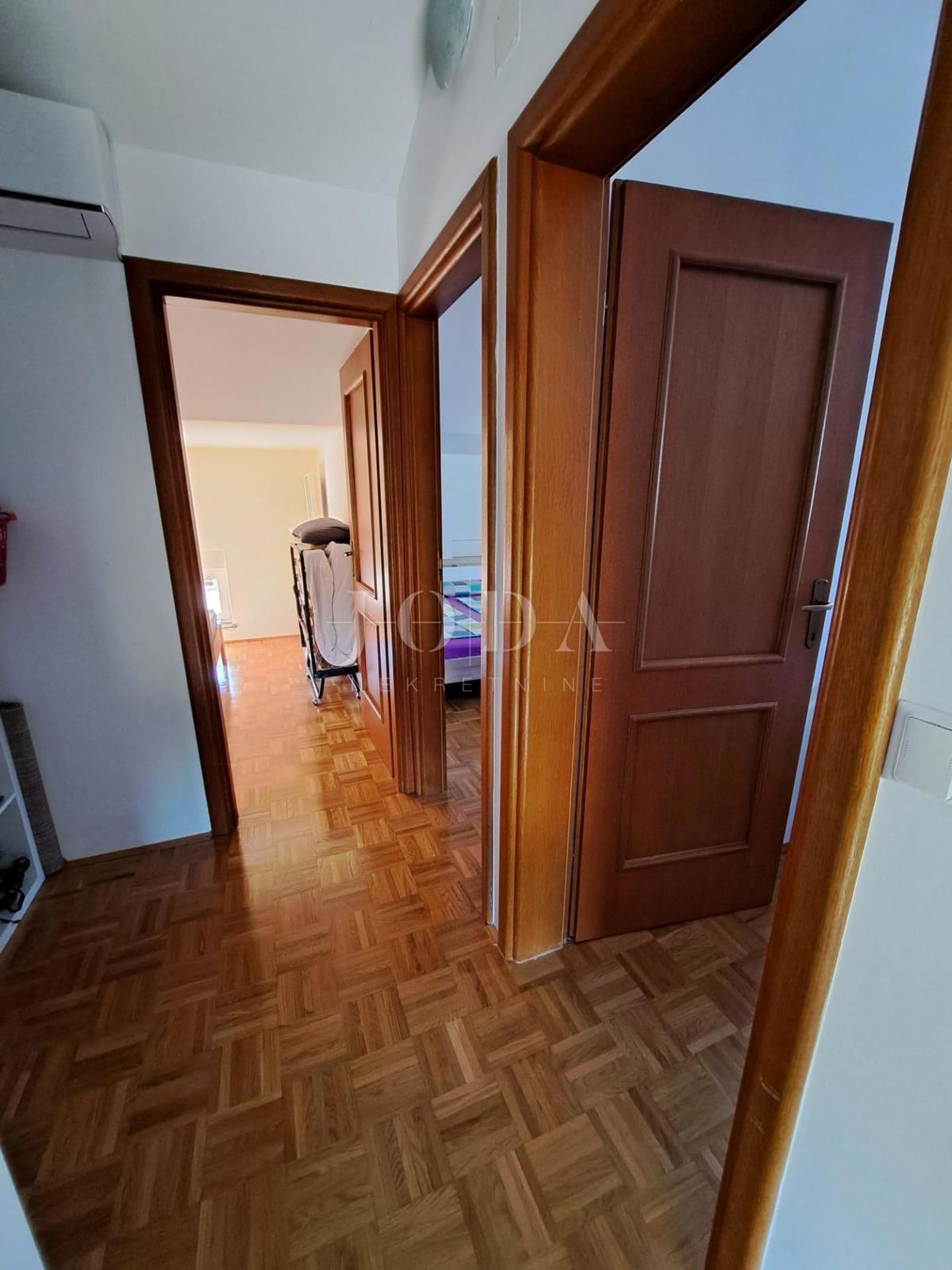 Trisobno stanovanje v dveh etažah, otok Krk