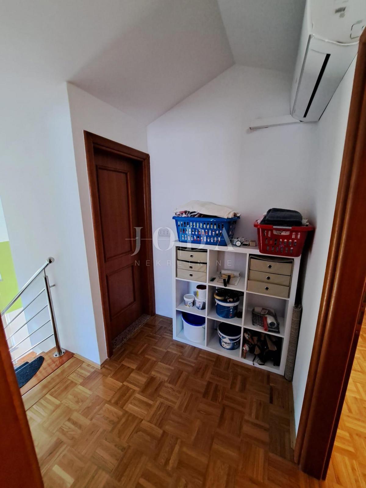 Trisobno stanovanje v dveh etažah, otok Krk