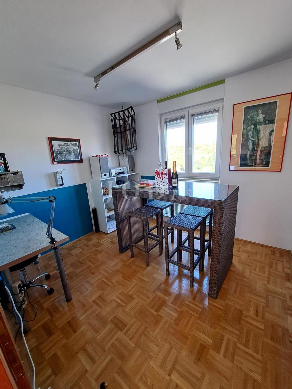 Trisobno stanovanje v dveh etažah, otok Krk