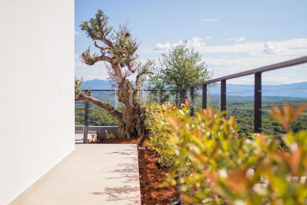 Nova moderna hiša - okolica mesta Krk