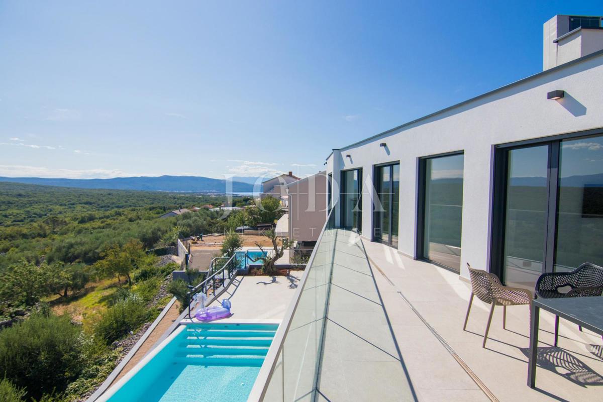 Nova moderna hiša - okolica mesta Krk