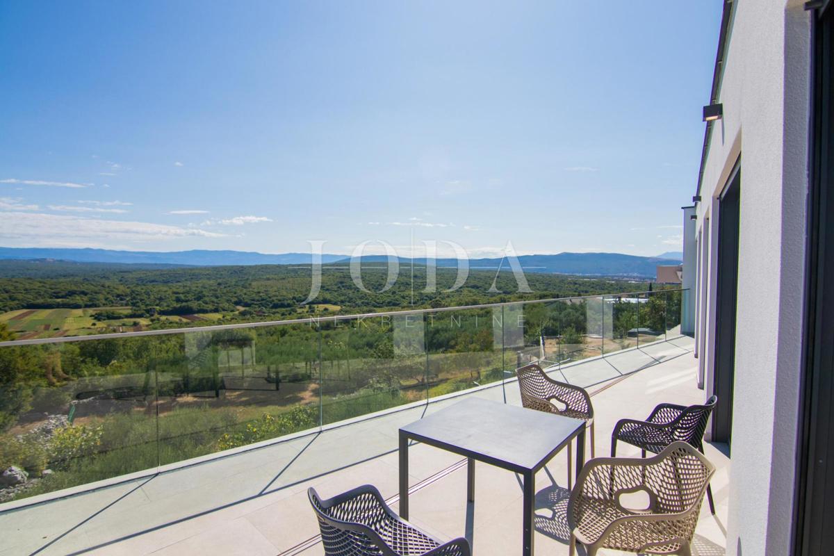 Nova moderna hiša - okolica mesta Krk