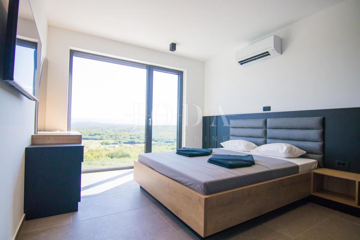 Nova moderna hiša - okolica mesta Krk