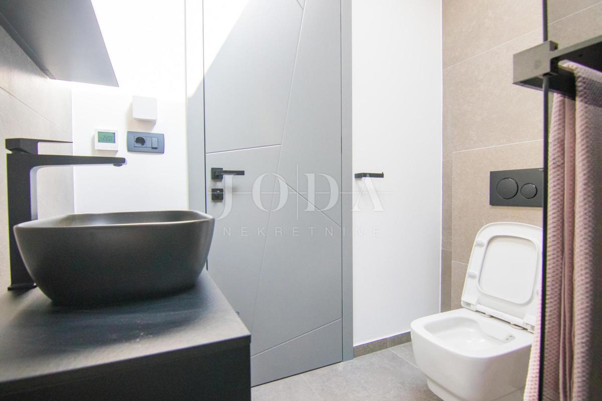 Nova moderna hiša - okolica mesta Krk