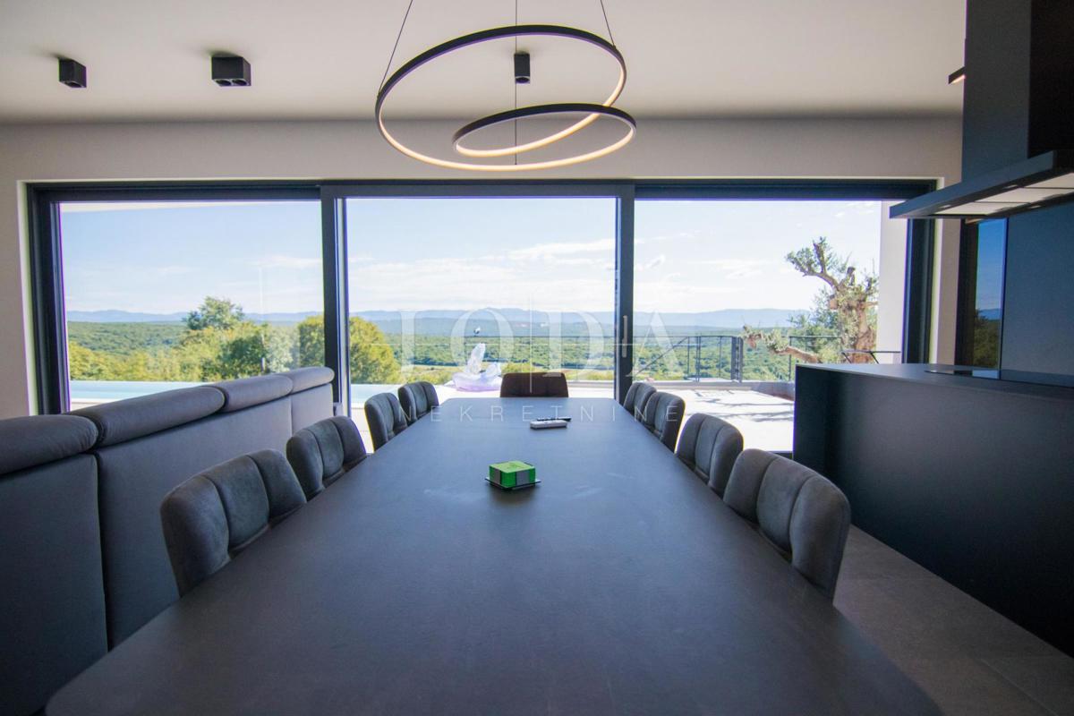 Nova moderna hiša - okolica mesta Krk