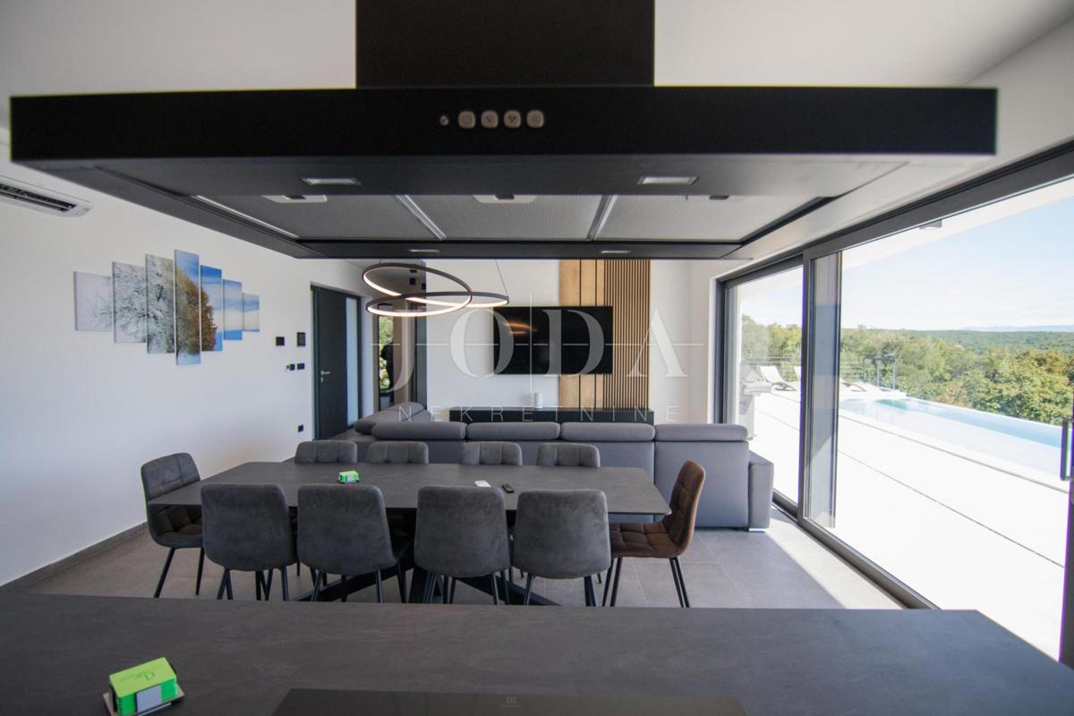 Nova moderna hiša - okolica mesta Krk