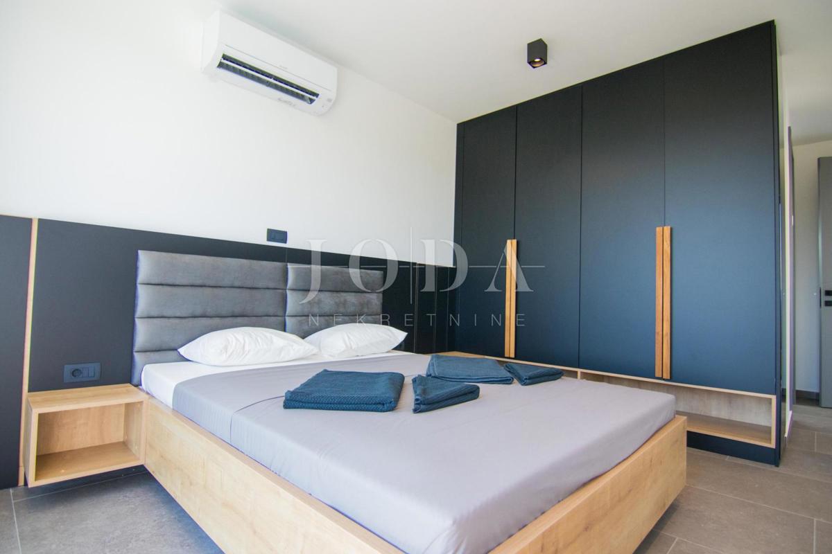 Nova moderna hiša - okolica mesta Krk