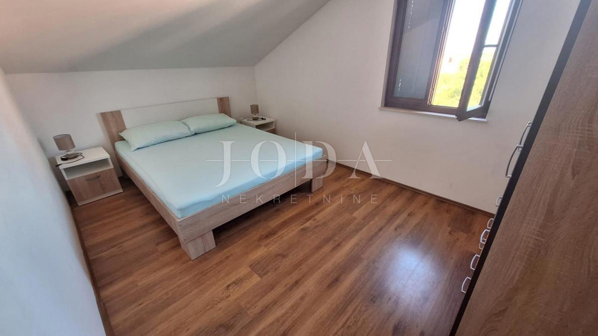 Otok Krk, Malinska, apartmajska hiša s pogledom na morje