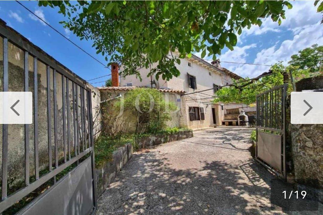 Hiša Svetvinčenat, 100m2