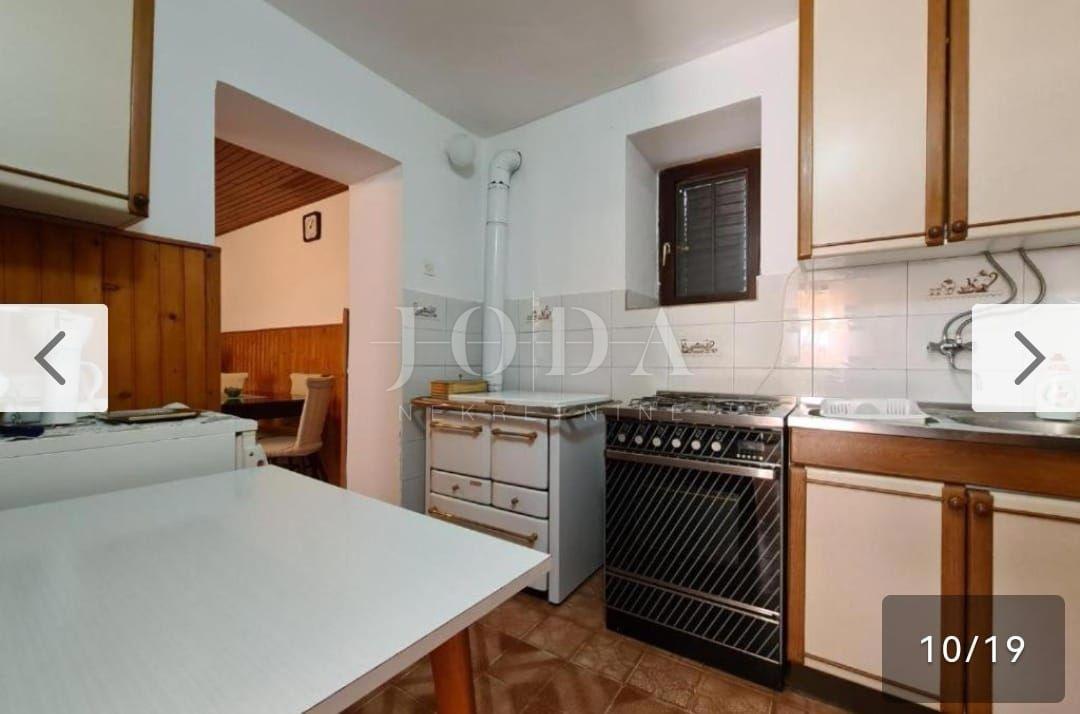 Hiša Svetvinčenat, 100m2