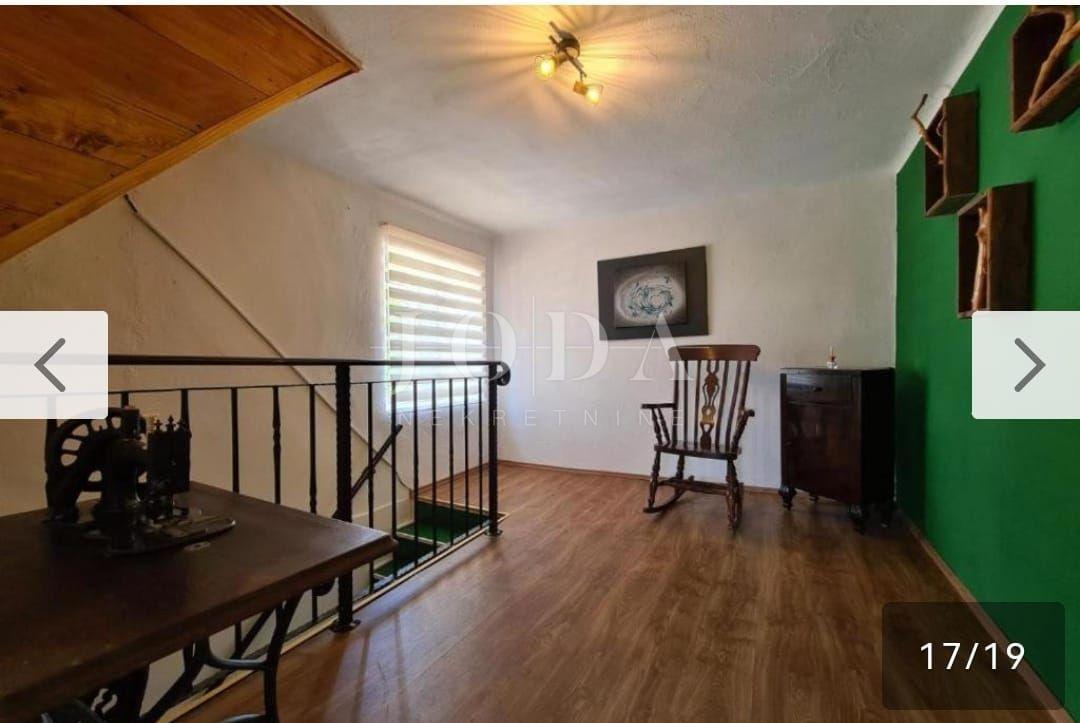 Hiša Svetvinčenat, 100m2