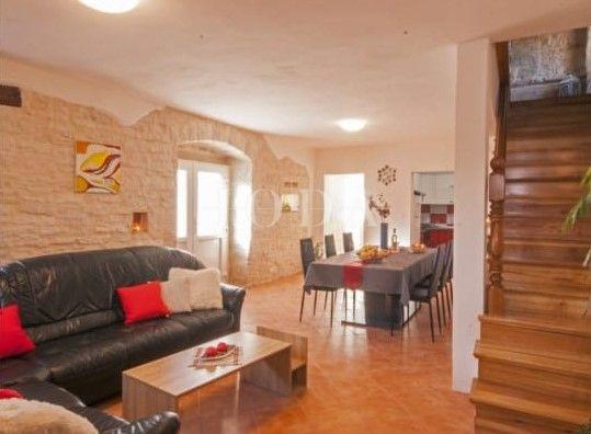 Hiša Krničari, Žminj, 220m2