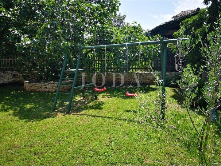 Hiša Krničari, Žminj, 220m2