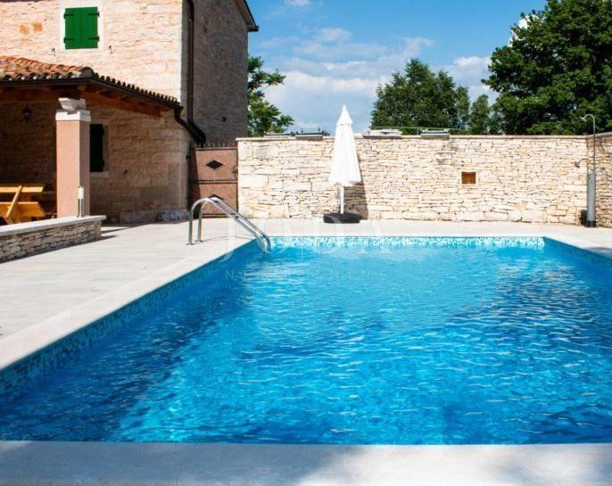 Hiša Krničari, Žminj, 220m2