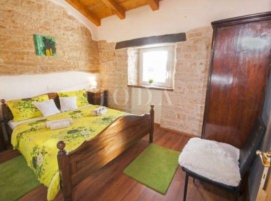 Hiša Krničari, Žminj, 220m2