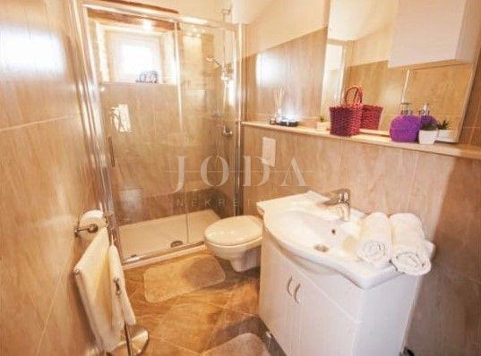 Hiša Krničari, Žminj, 220m2