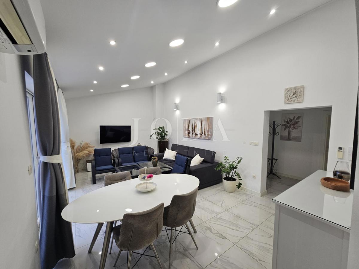 Hiša Crikvenica, 440m2