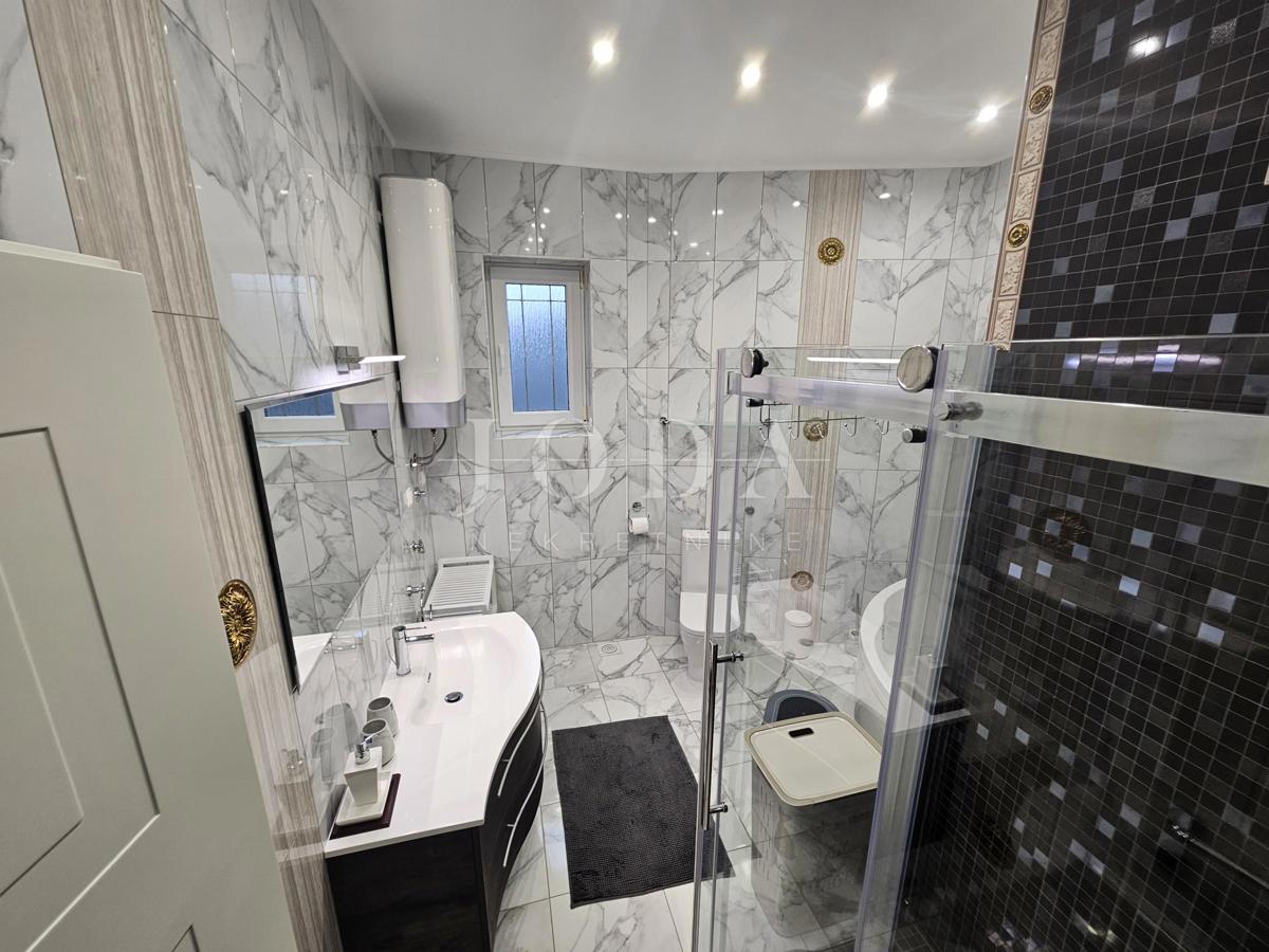 Hiša Crikvenica, 440m2