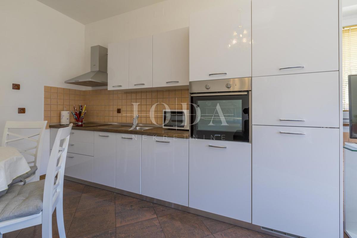 Hiša Crikvenica, 440m2