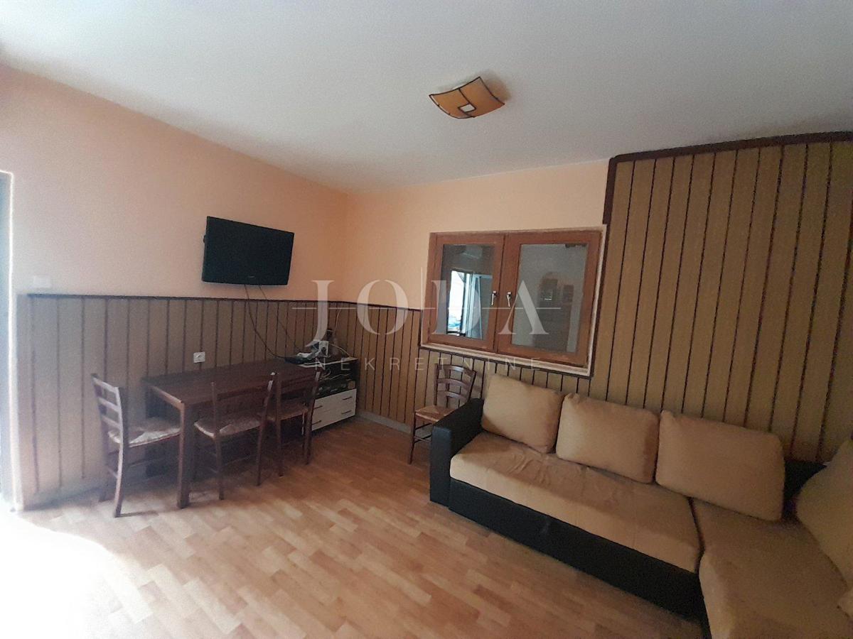 Hiša Cesarica, Karlobag, 104m2