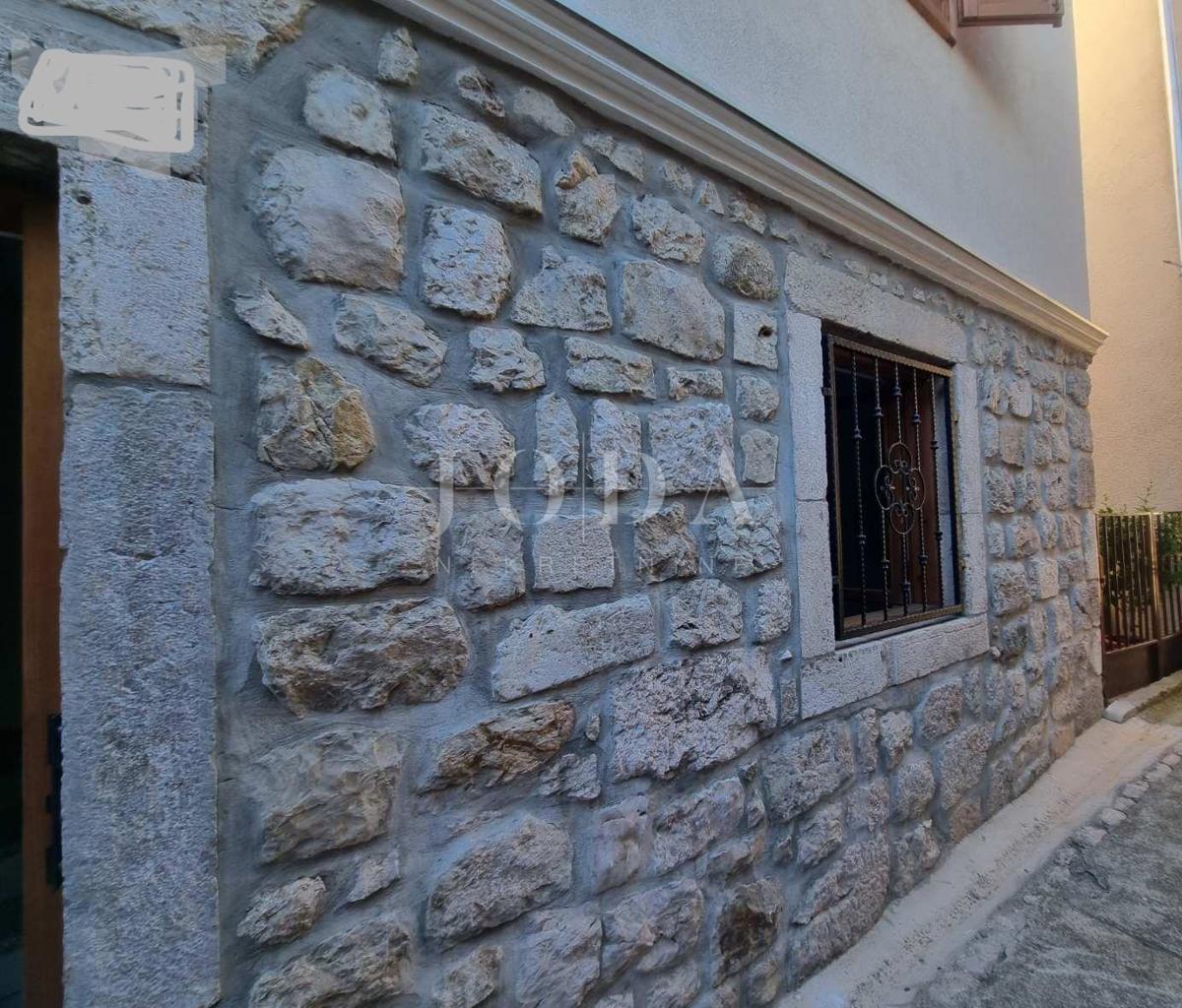 Hiša Novi Vinodolski, 120m2