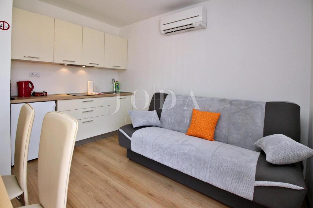 Hiša Šilo, Dobrinj, 250m2