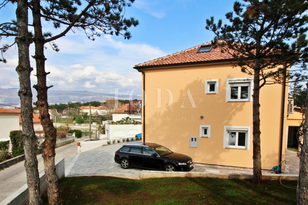 Hiša Šilo, Dobrinj, 250m2