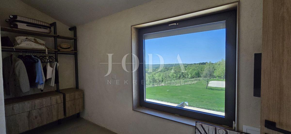 Hiša Karojba, 150m2