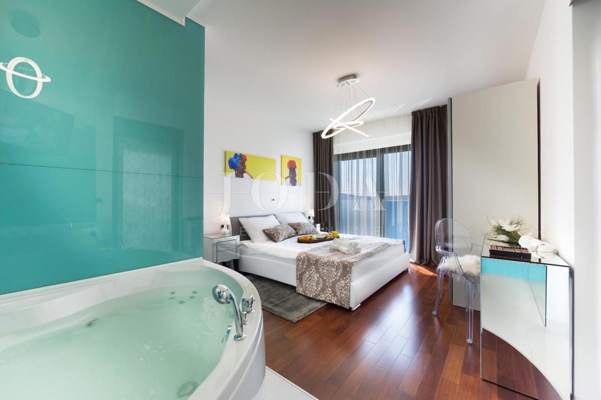 Luksuzni penthouse v Crikvenici s čudovitim razgledom