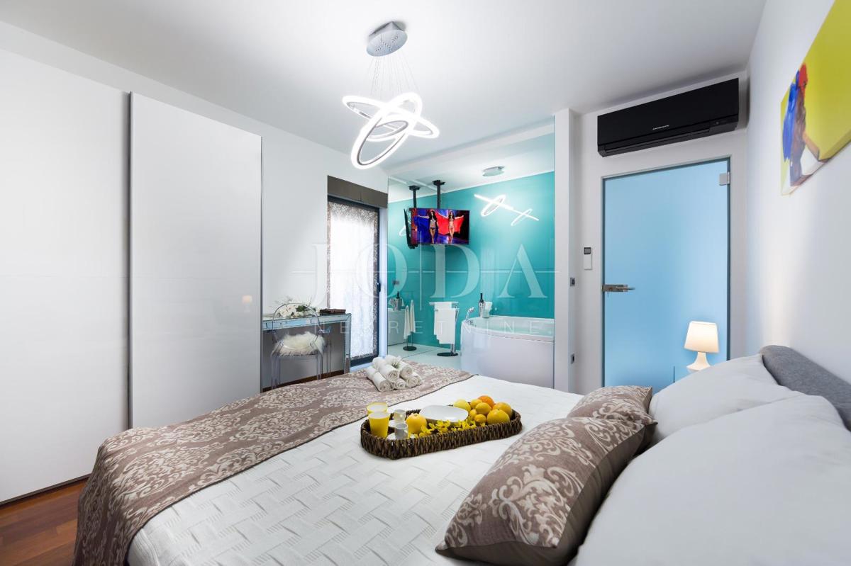 Luksuzni penthouse v Crikvenici s čudovitim razgledom