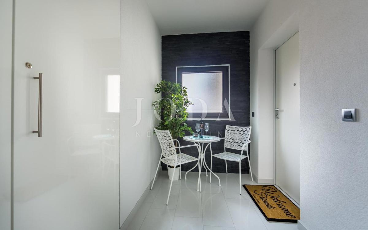 Luksuzni penthouse v Crikvenici s čudovitim razgledom