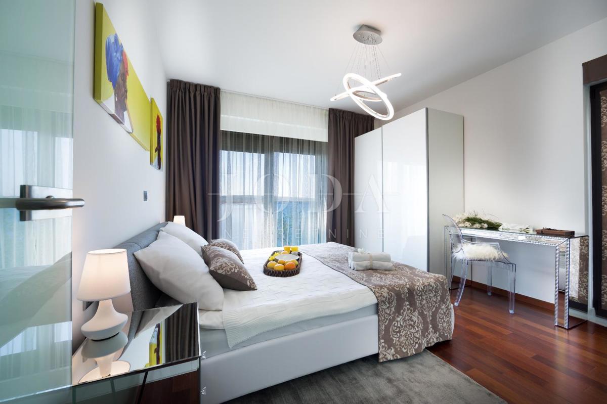 Luksuzni penthouse v Crikvenici s čudovitim razgledom