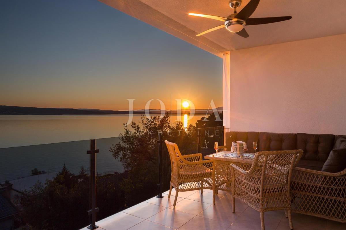 Luksuzni penthouse v Crikvenici s čudovitim razgledom