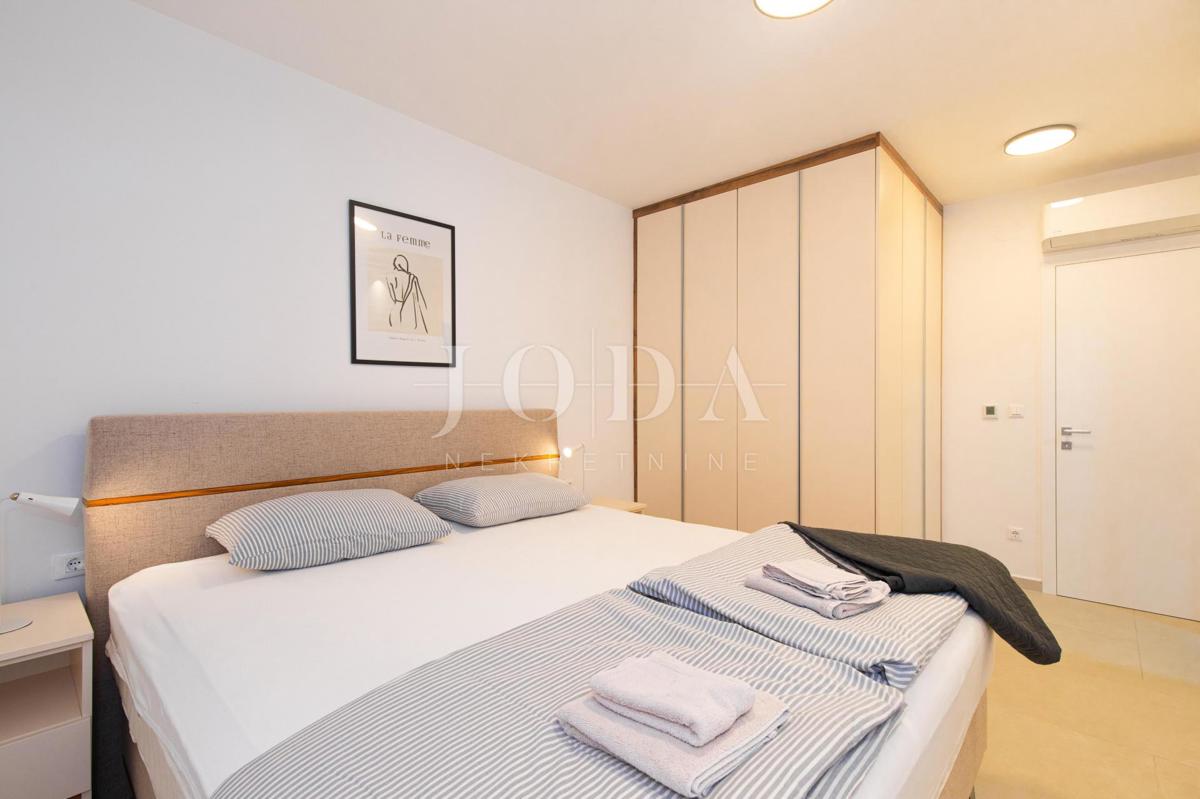 Apartma z bazenom in vrtom