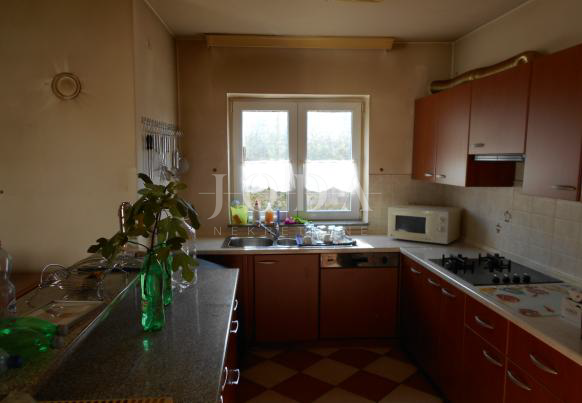 Barić Draga - hiža v bližini mora