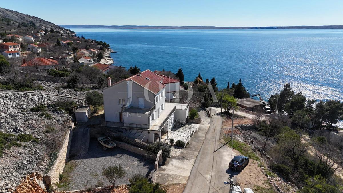 Barić Draga - hiža v bližini mora