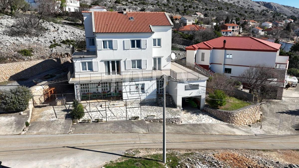 Barić Draga - hiža v bližini mora