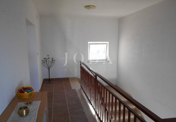 Barić Draga - hiža v bližini mora