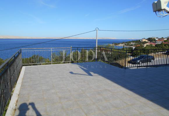 Barić Draga - hiža v bližini mora