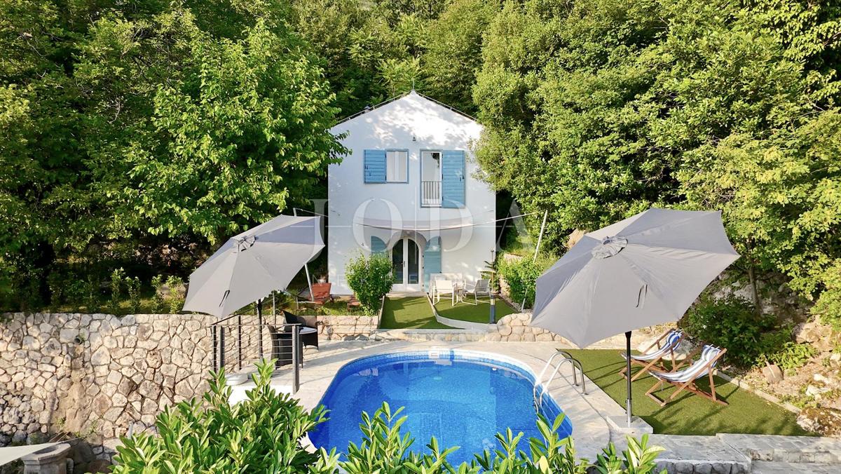 Grižane – Posestvo z dvema kamnitima hišama in zemljiščem