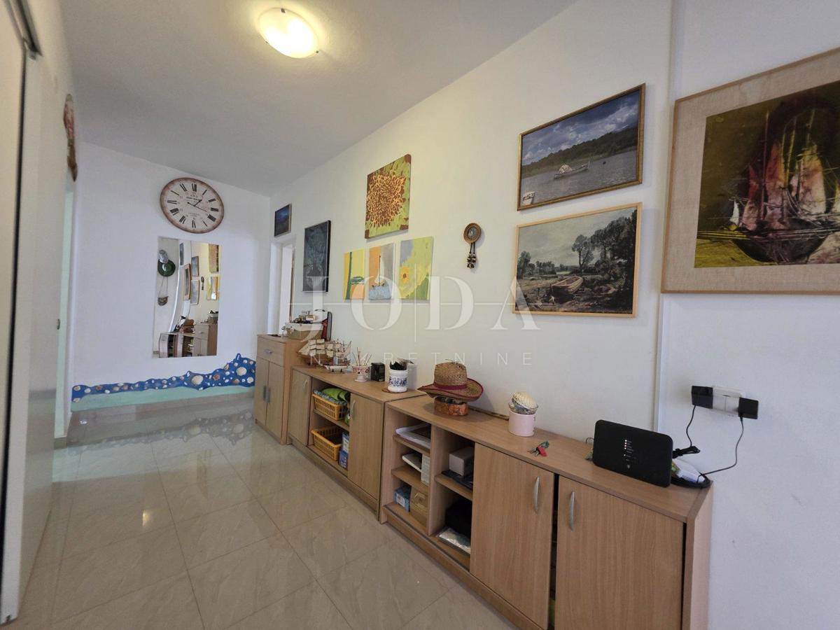 Novi Vinodolski, Bribirska obala, stanovanje 130 m od morja