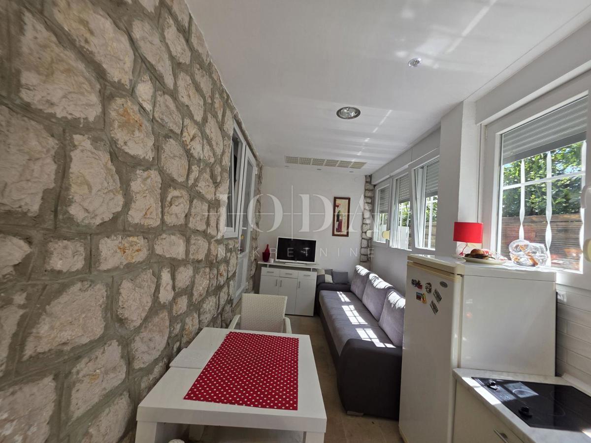 Novi Vinodolski, Bribirska obala, stanovanje 130 m od morja