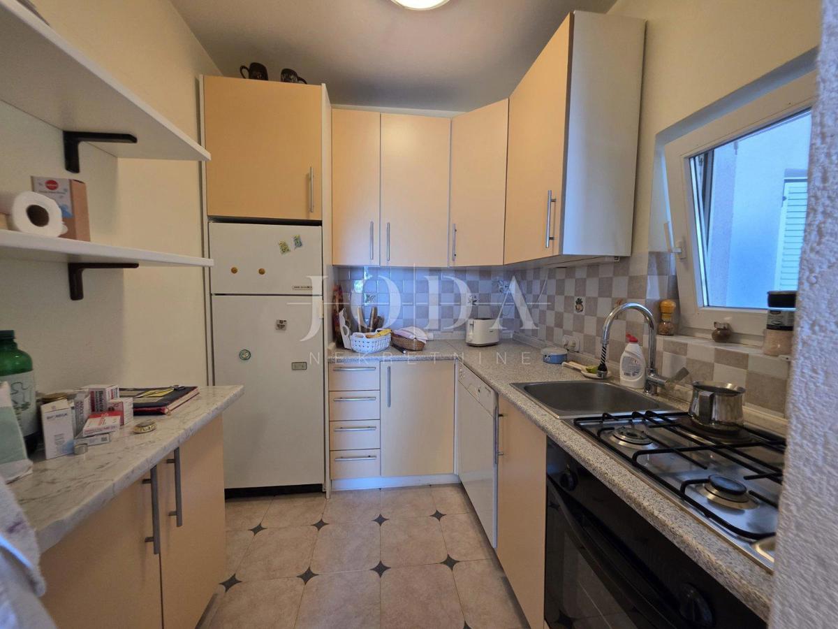 Crikvenica, Stanovanje 50 m od morja s prekrasnim razgledom