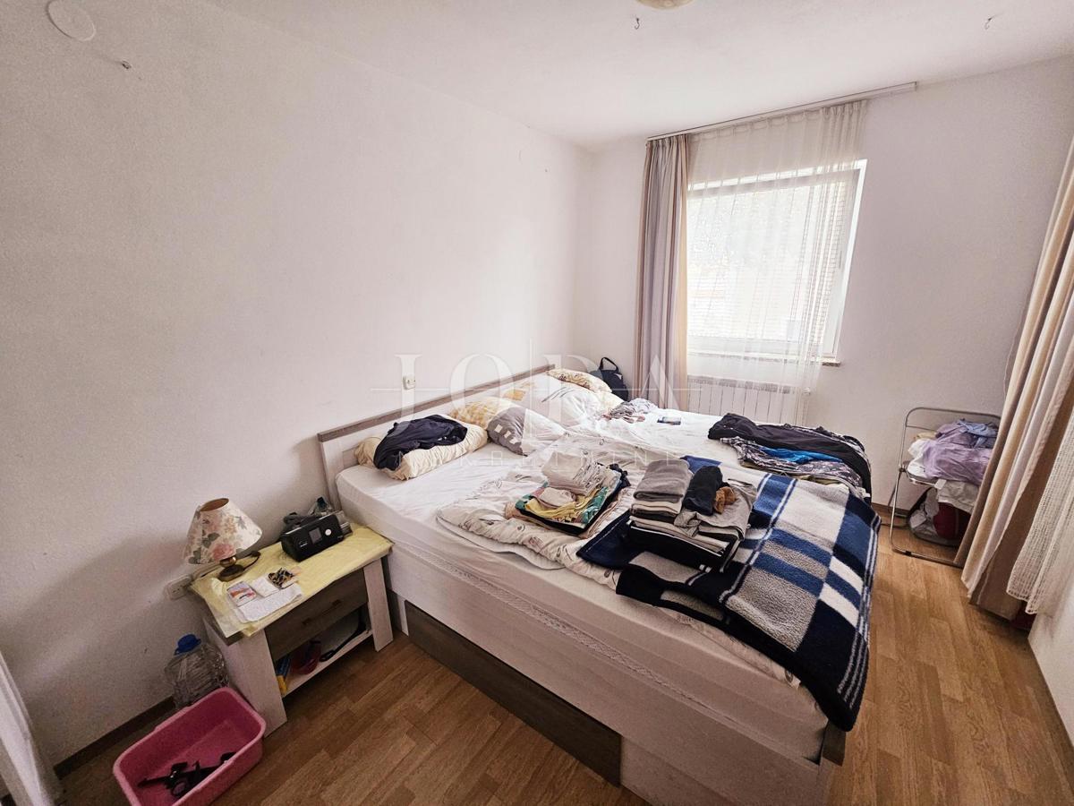 Samostojna hiša s tremi apartmaji, pogled morje - Malinska