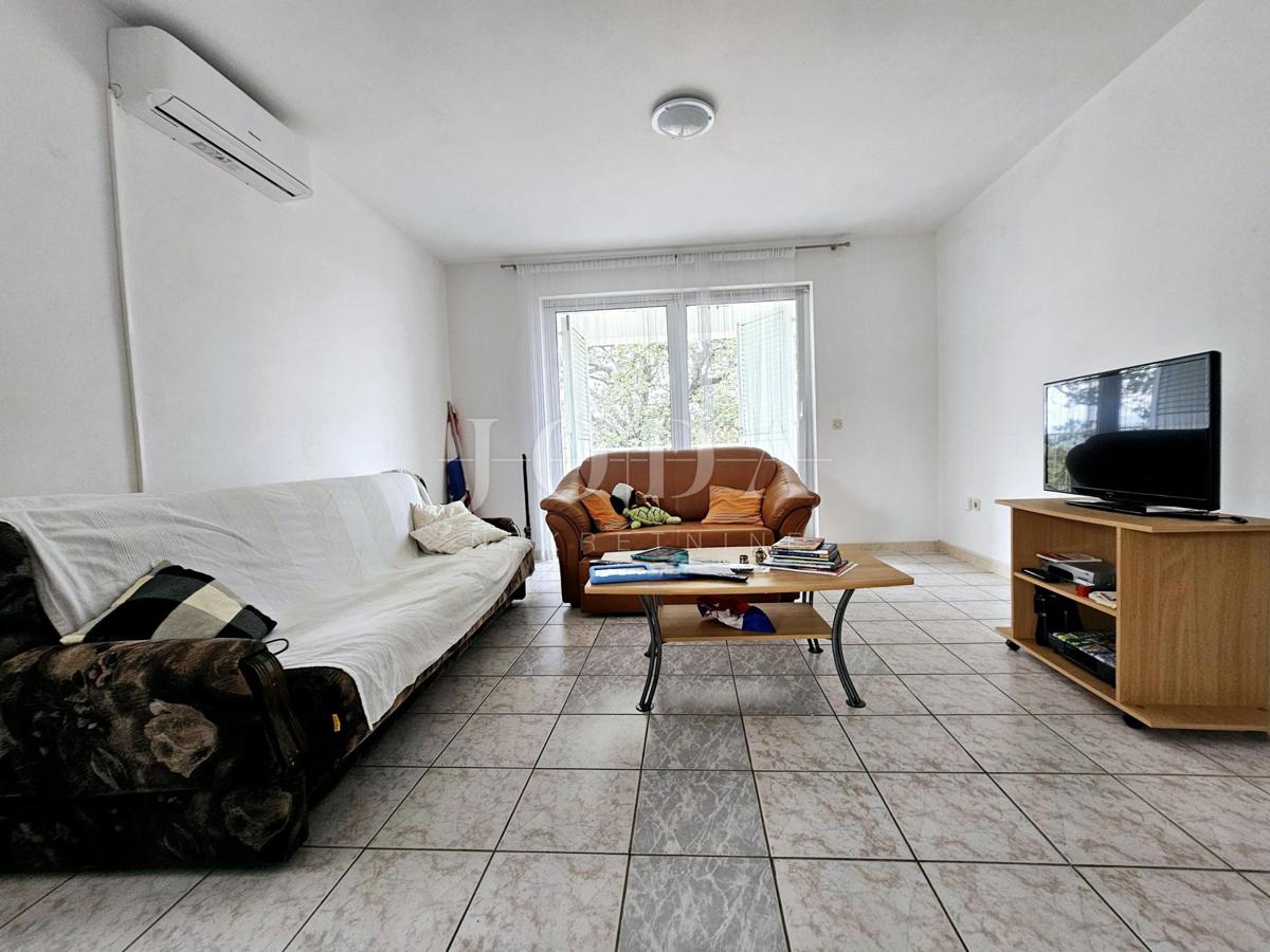 Samostojna hiša s tremi apartmaji, pogled morje - Malinska