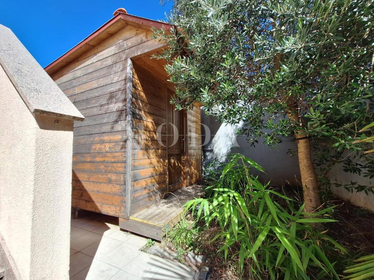 Dva apartmaja v Malinski, vrt, opremljeno!