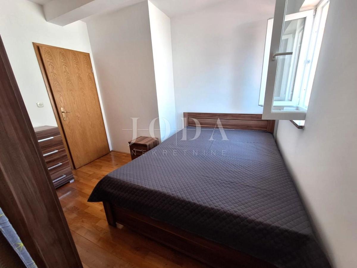 Dva apartmaja v Malinski, vrt, opremljeno!