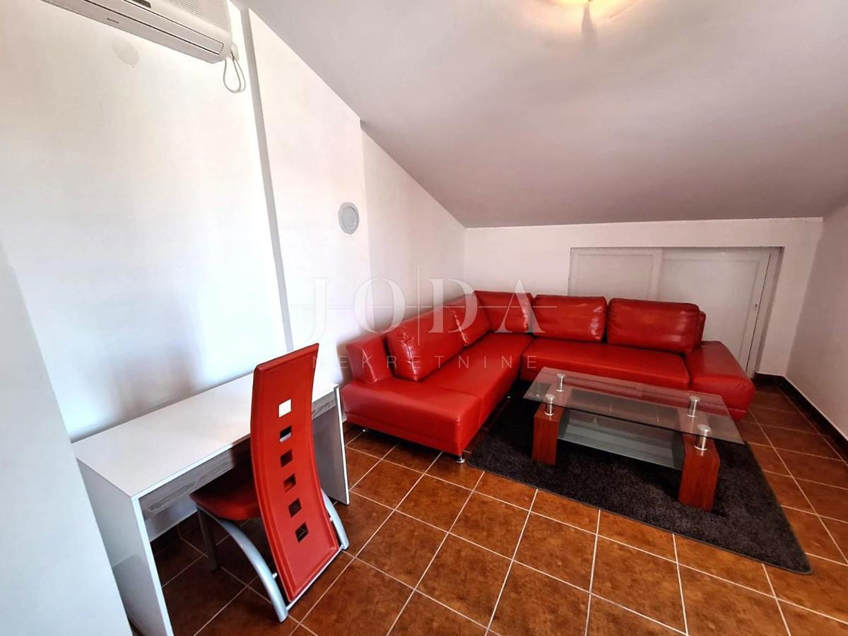 Dva apartmaja v Malinski, vrt, opremljeno!