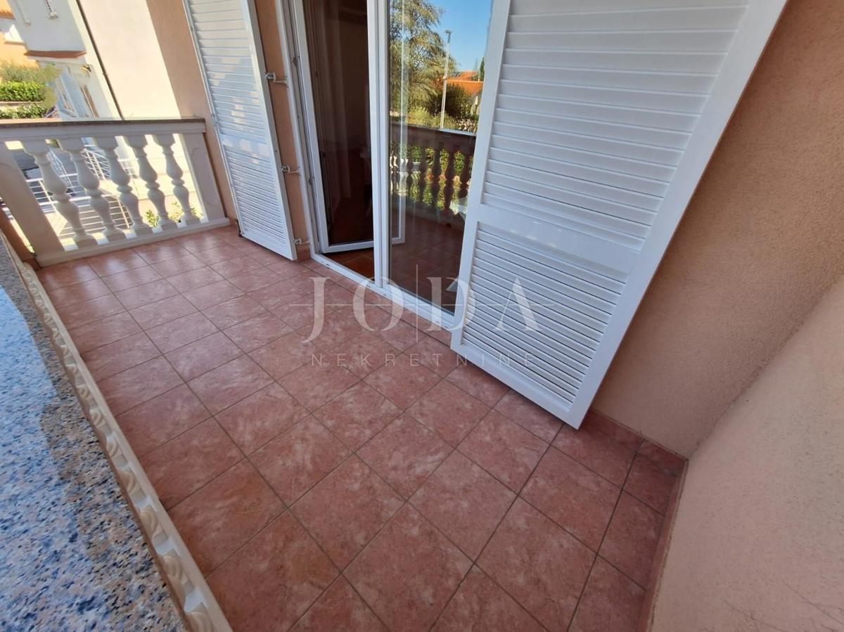 Dva apartmaja v Malinski, vrt, opremljeno!